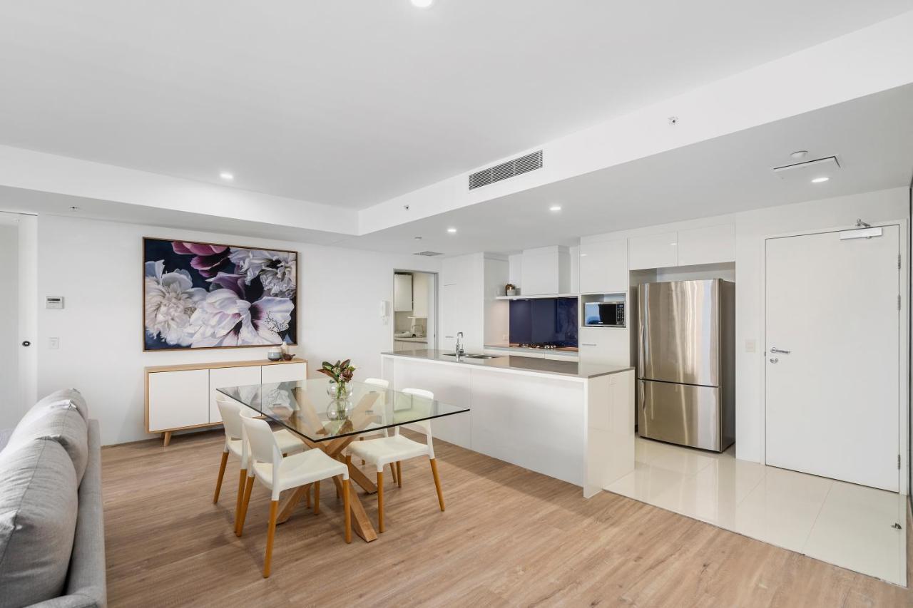 Circle On Cavill - Gclr Apartment Gold Coast Exterior photo